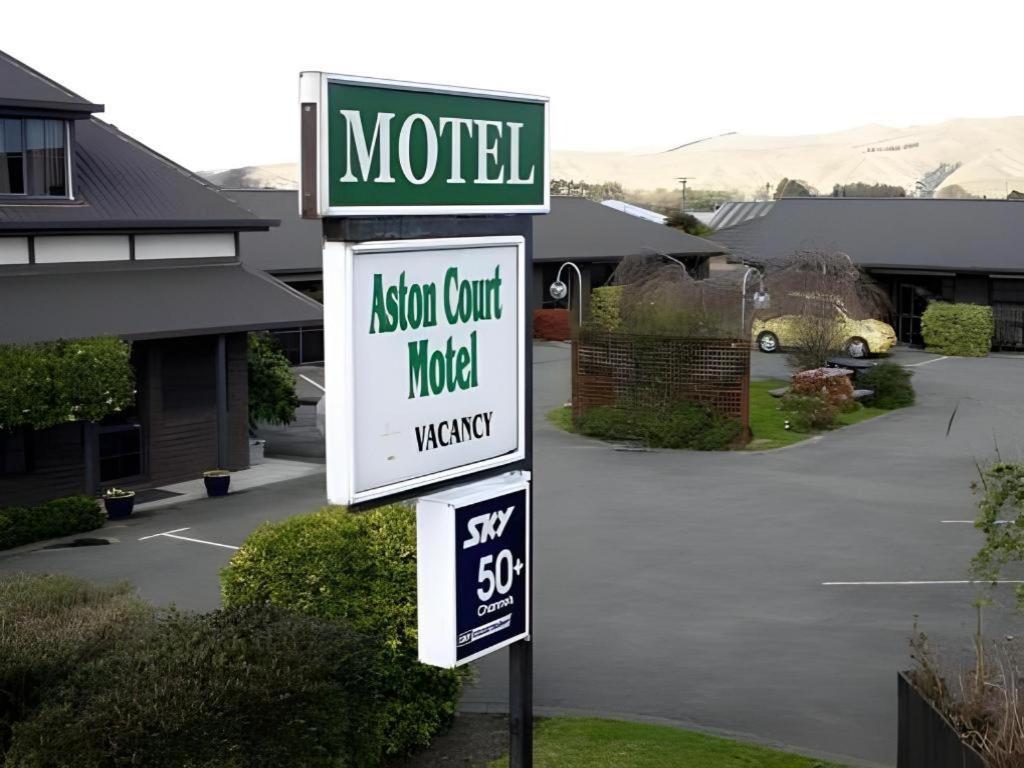 Aston Court Motel Бленхайм Екстериор снимка