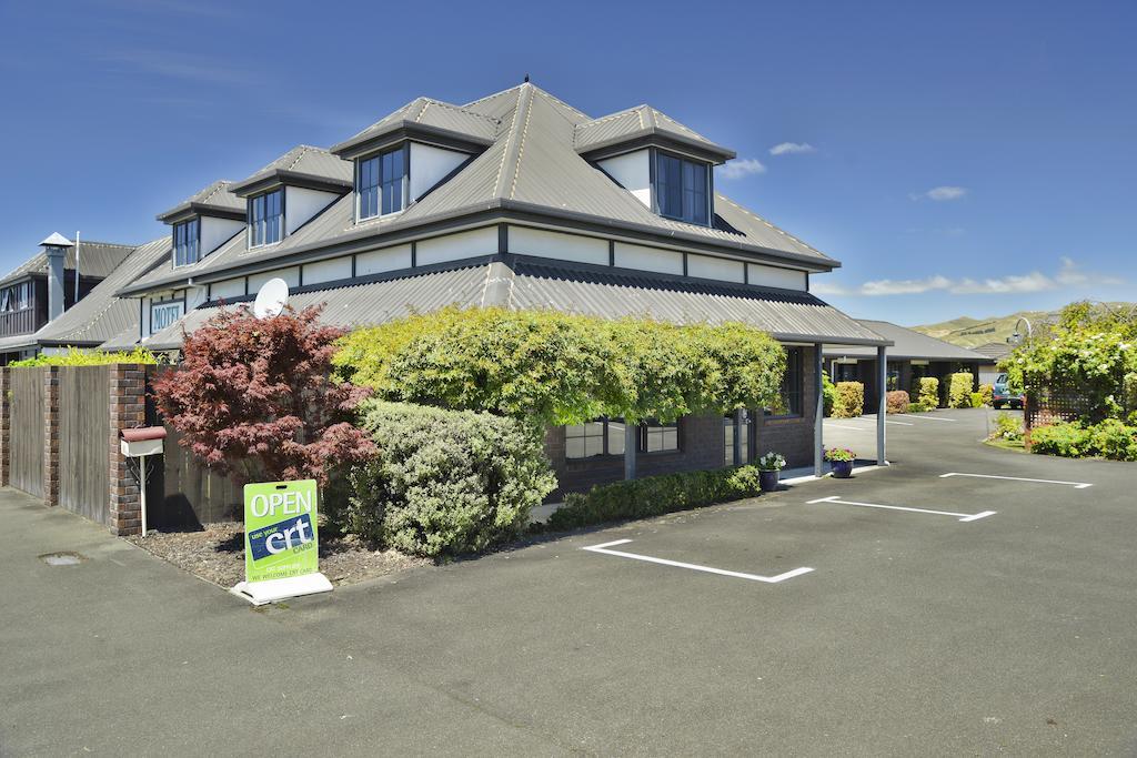 Aston Court Motel Бленхайм Екстериор снимка